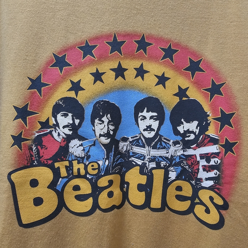The Beatles Graphic Long Sleeve Crew Styled Top. Womens Size Medium.